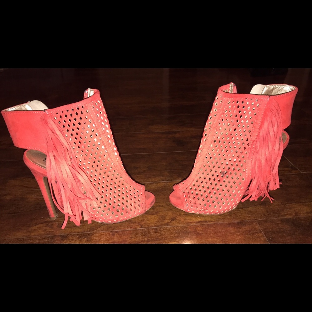 Shii shoes size 7